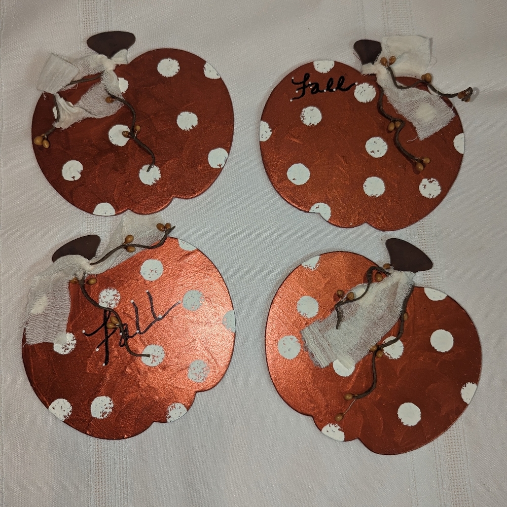 Set 4 Wood Pumpkins